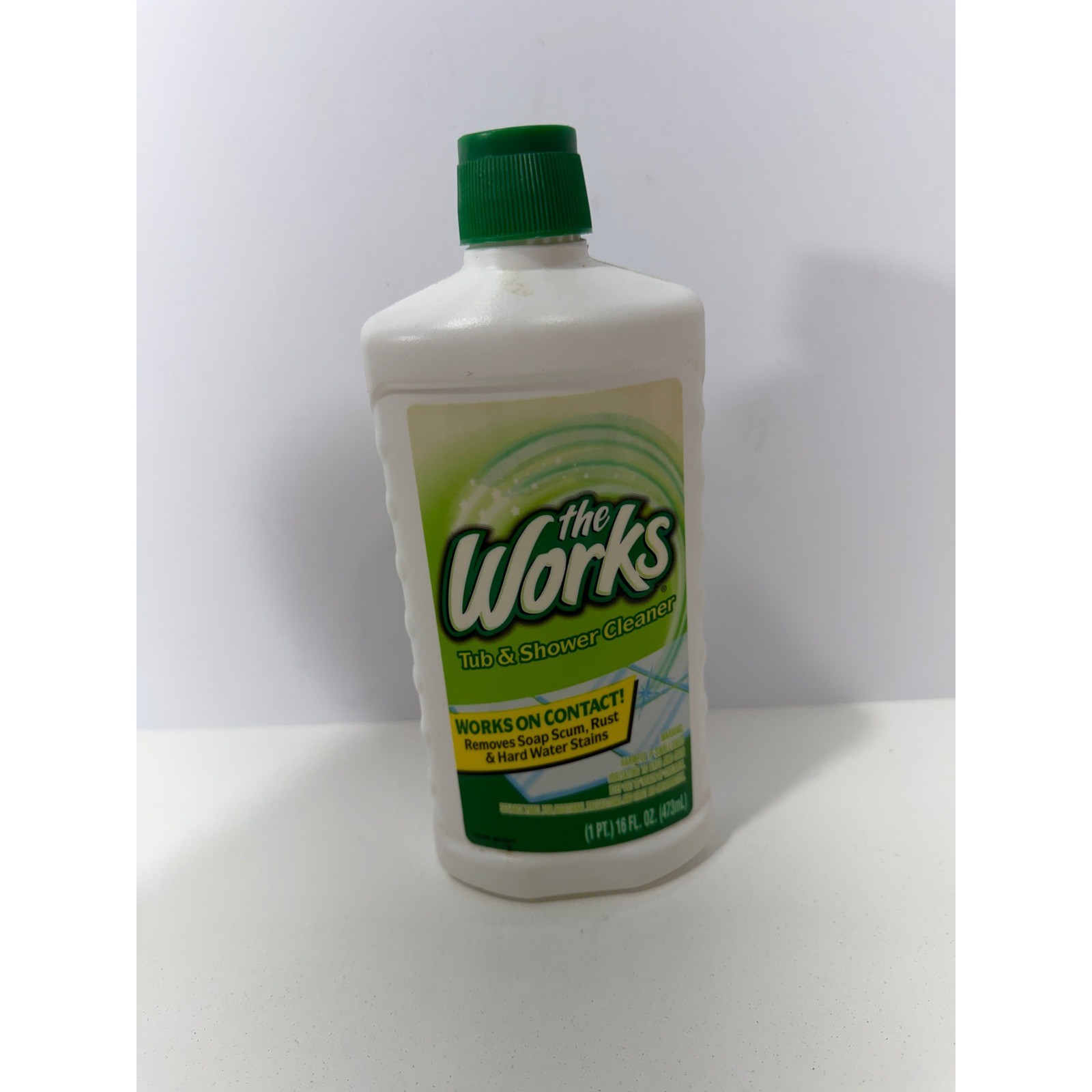 The Works Tub & Shower Cleaner 16 fl oz Removes Rust Soap Scum Hard Water Stains