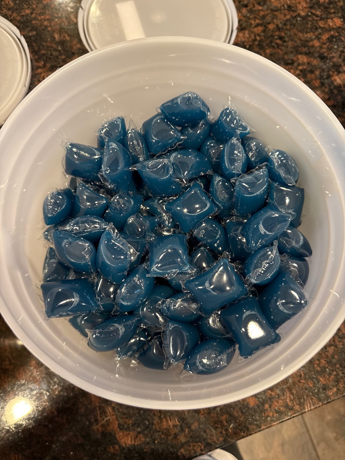 Bulk Tide W/ Oxy Detergent Laundry Liquid pods/pacs 1400 ct – Free Fast Shipping