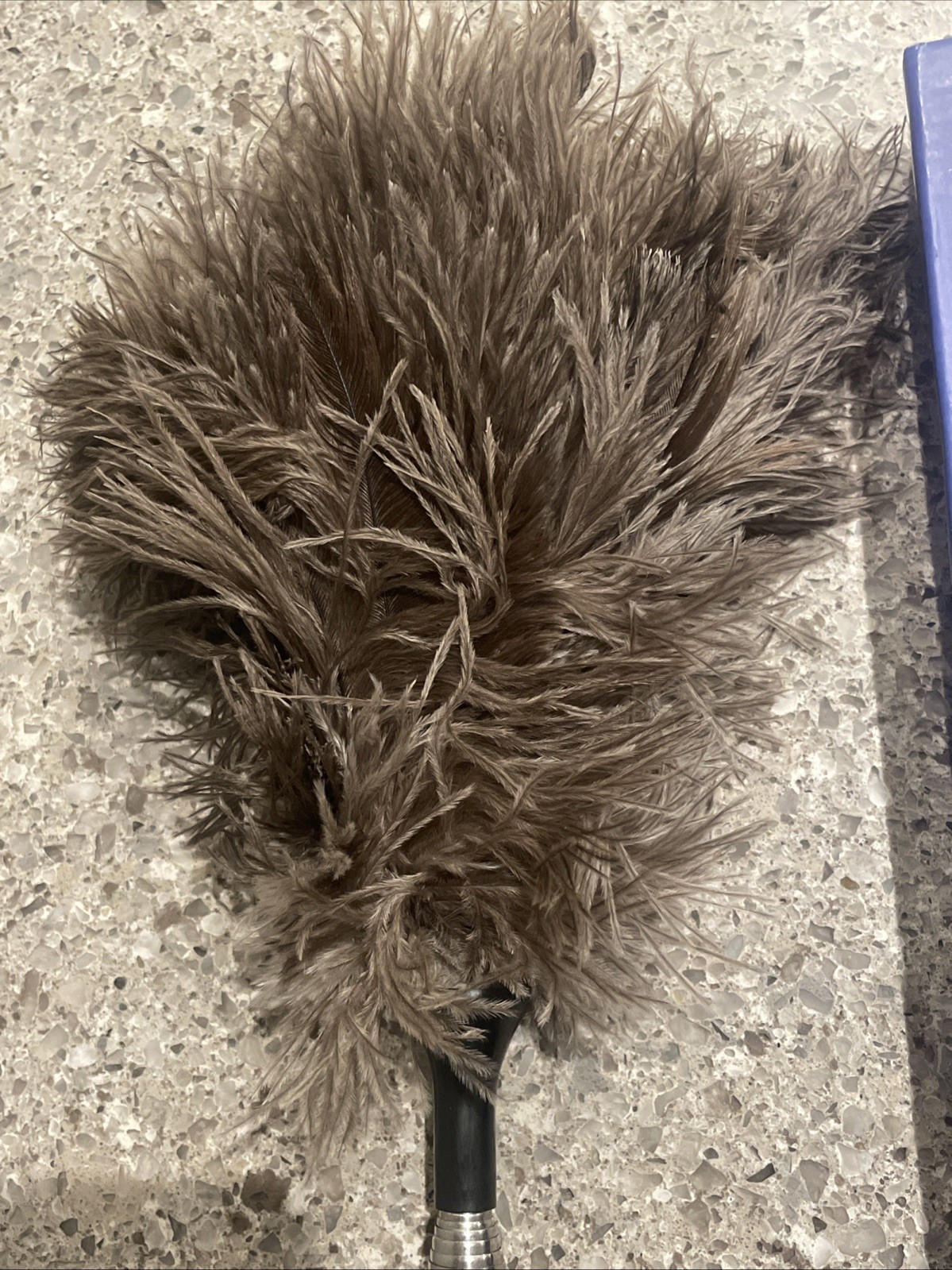 Extendable Ostrich Feather Duster 12-40 Inches Long Handle Reusable New in Box!