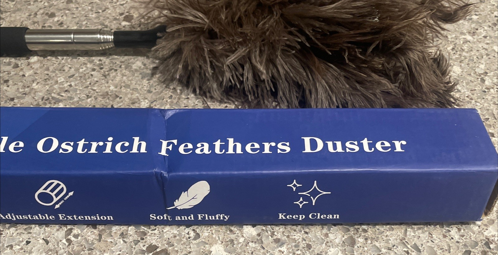 Extendable Ostrich Feather Duster 12-40 Inches Long Handle Reusable New in Box!