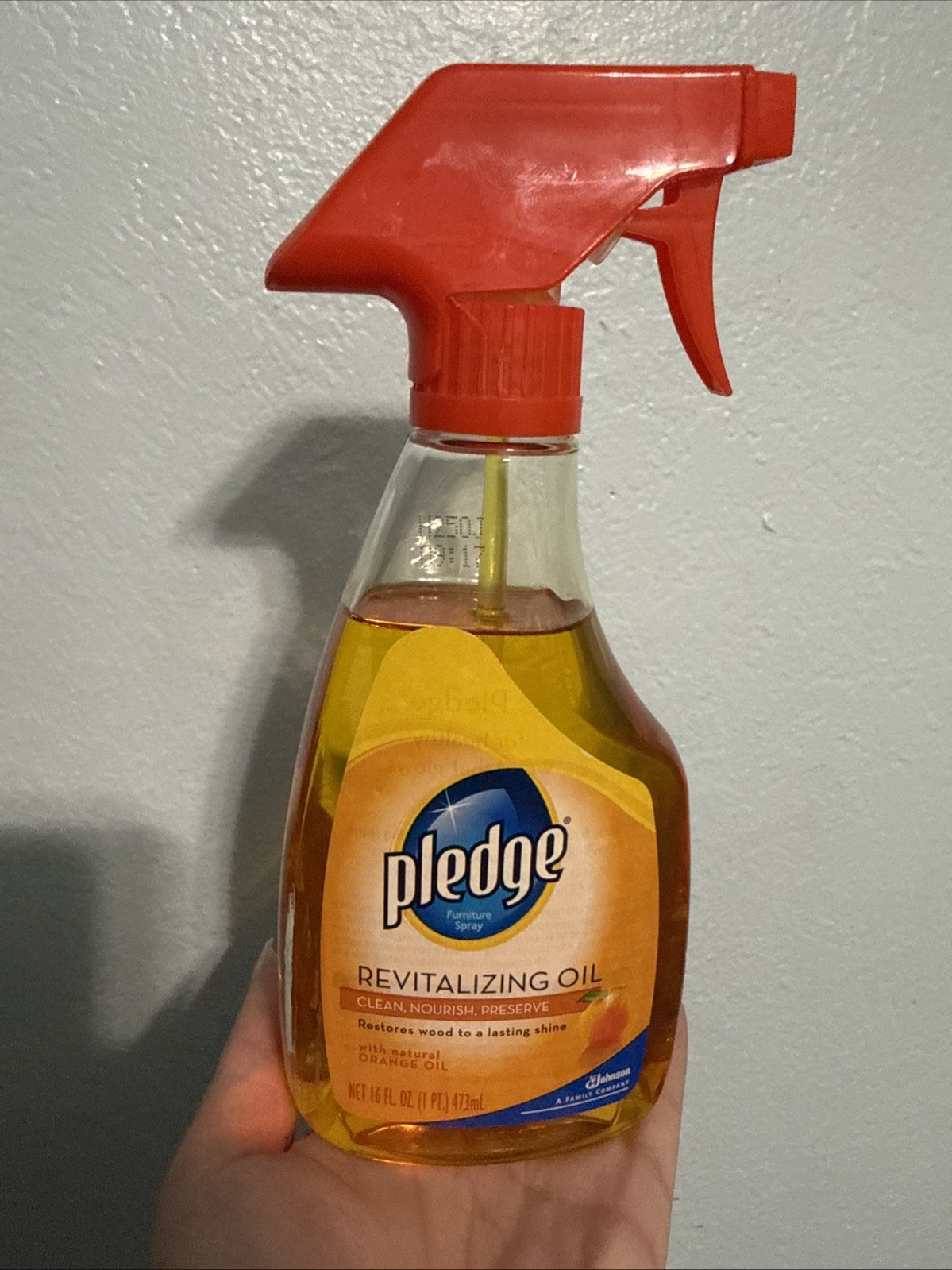 Pledge Revitalizing Oil Spray, Orange Scent, Restores Wood Shine, 16 fl oz