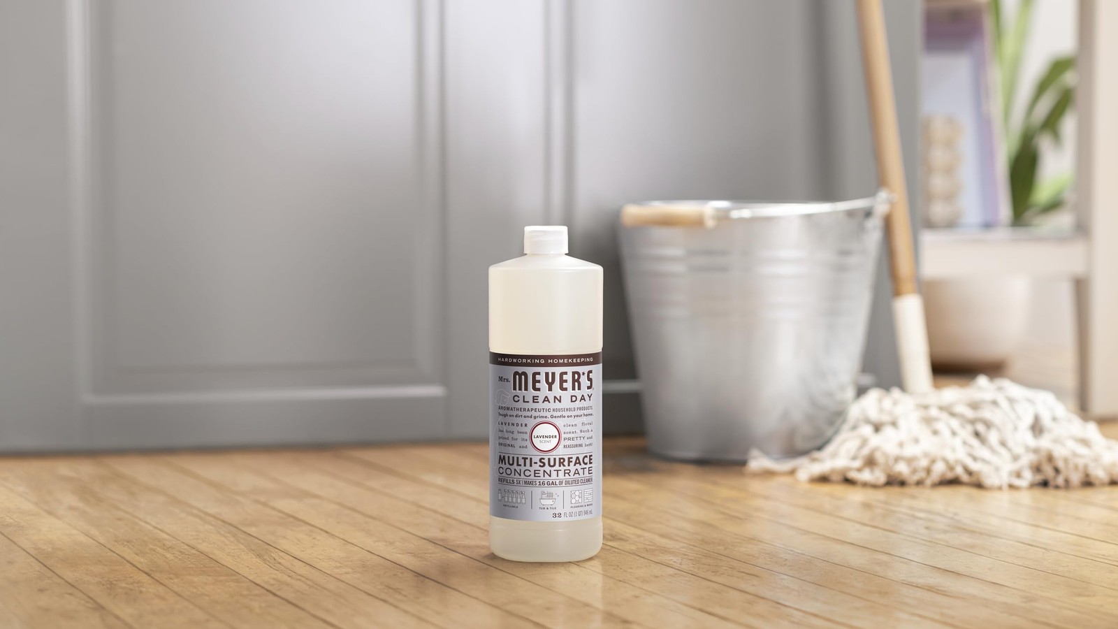 MRS. MEYER’S CLEAN DAY Multi-Surface Cleaner 32 Fl Oz (Pack of 1), No Color