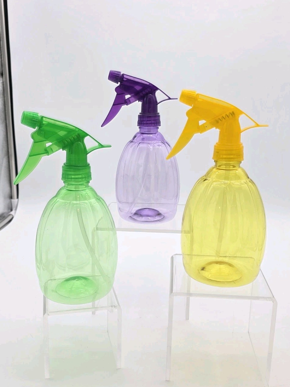 Set Of 3 – 17 oz Spray Bottles: Purple, Green, & Yellow, Pre Owned