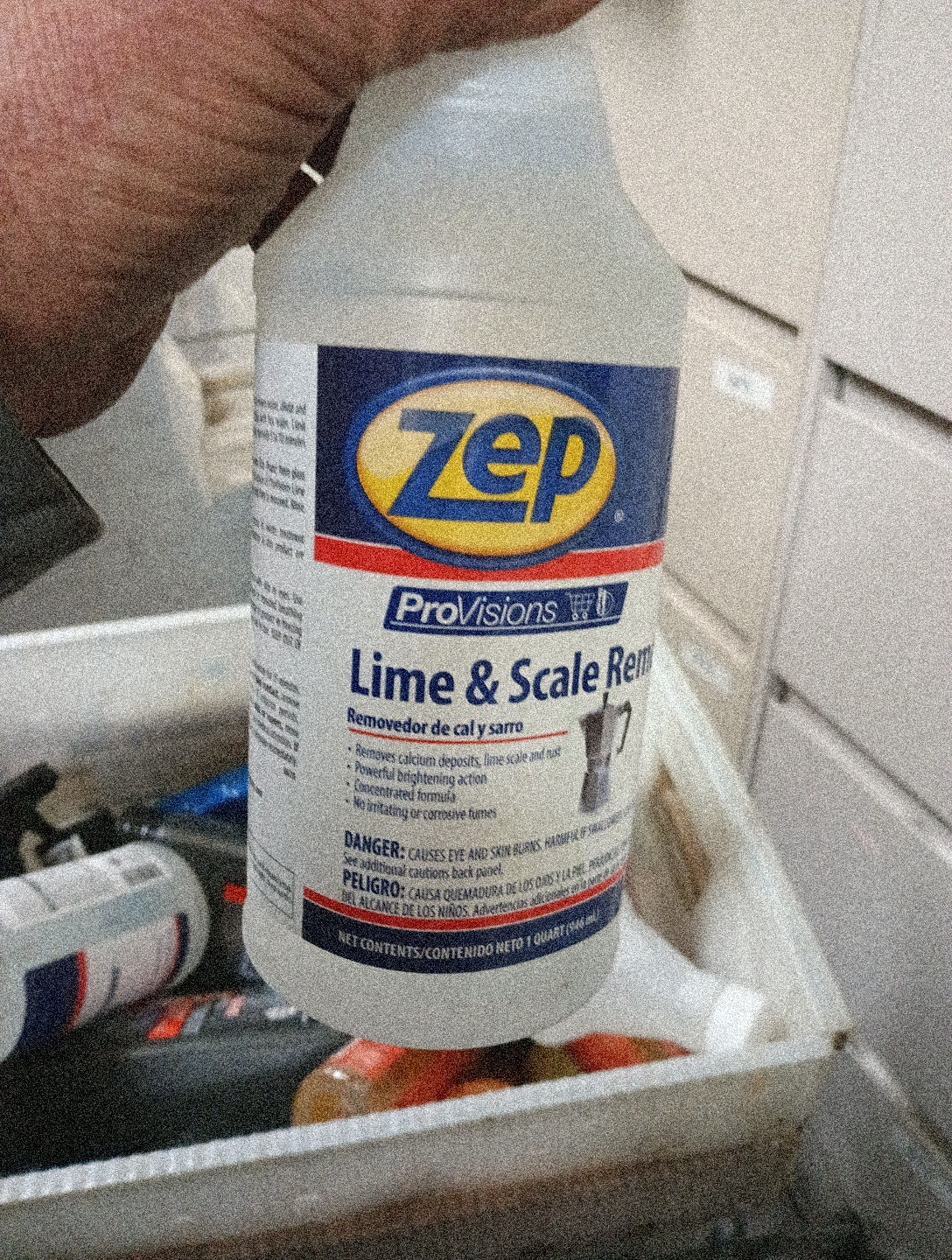 Zep Lime & Scale Remover 1 Quart/946mL, 343
