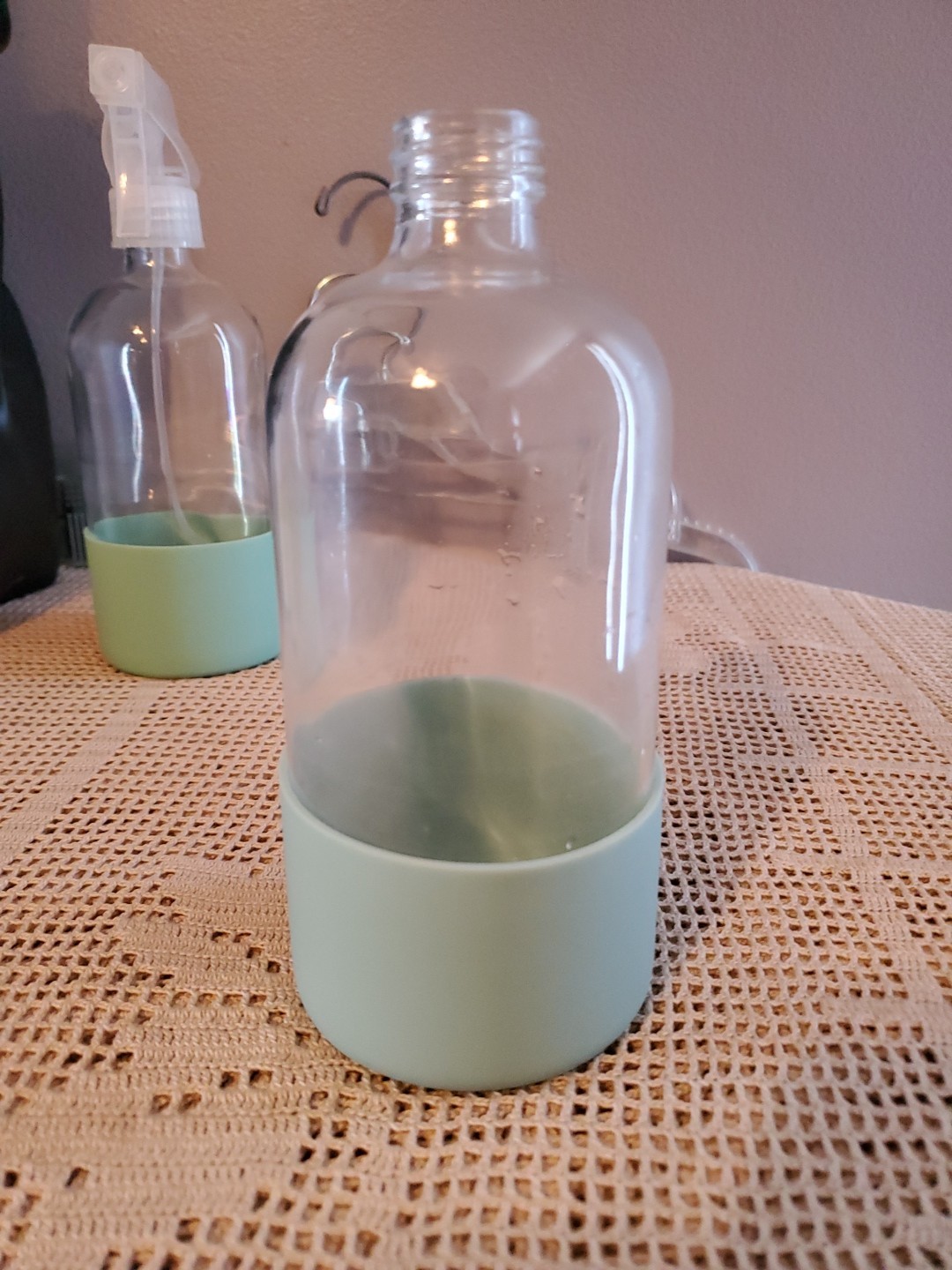 Grove Collaborative 16oz Glass Spray Bottle With Aqua Silicone Sleeve New Extra