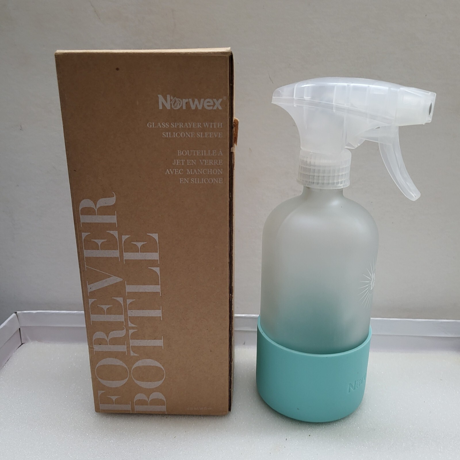 NORWEX FOREVER BOTTLE GLASS SPRAYER WITH SILICONE SLEEVE SEA MIST 16FL OZ