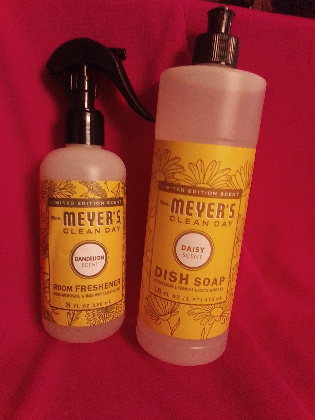 Meyer’s Clean Day Daisy Scent Dish Soap 16oz. & Room Freshener 8oz. Set