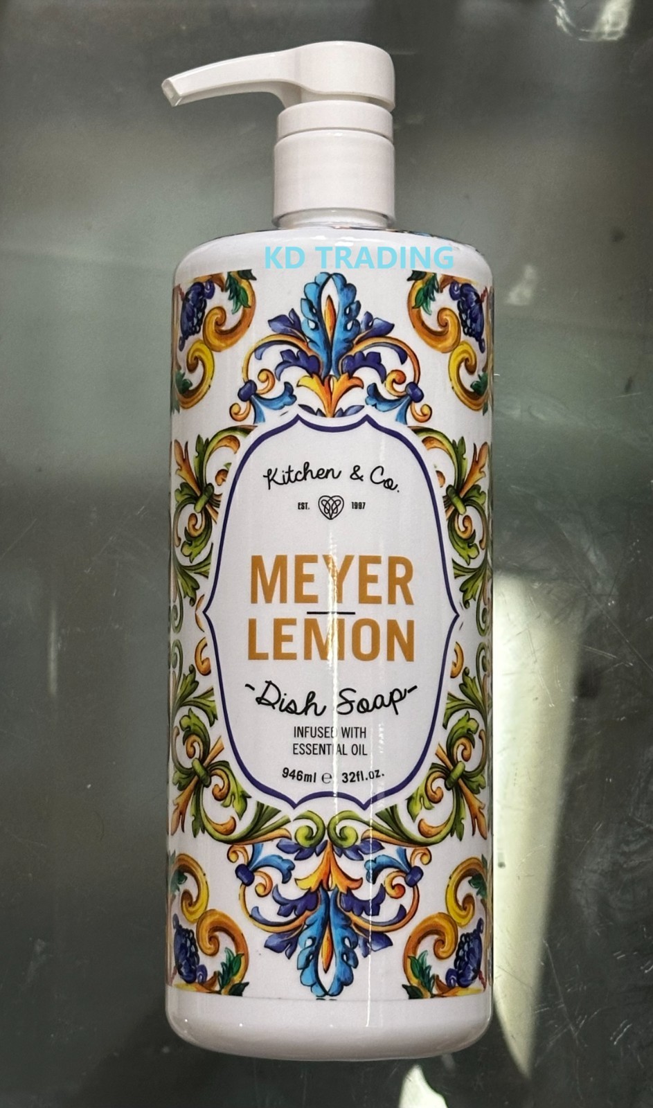 Kitchen & Co ~ MEYER LEMON Essential Oil DISH SOAP Wash 946ml MADE IN USA