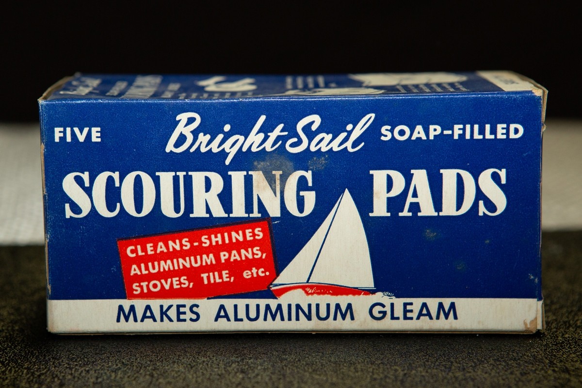 Vintage Bright Sail Brand Soap-Filled Scouring Pads NOS Makes Aluminum Gleam