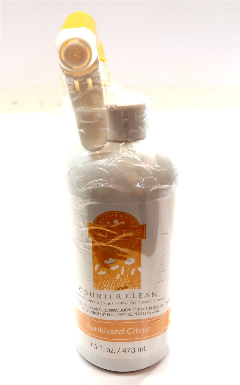 New SCENTSY COUNTER CLEAN in Sunkissed Citrus Scent Spray Bottle 16 Fl Oz 33017