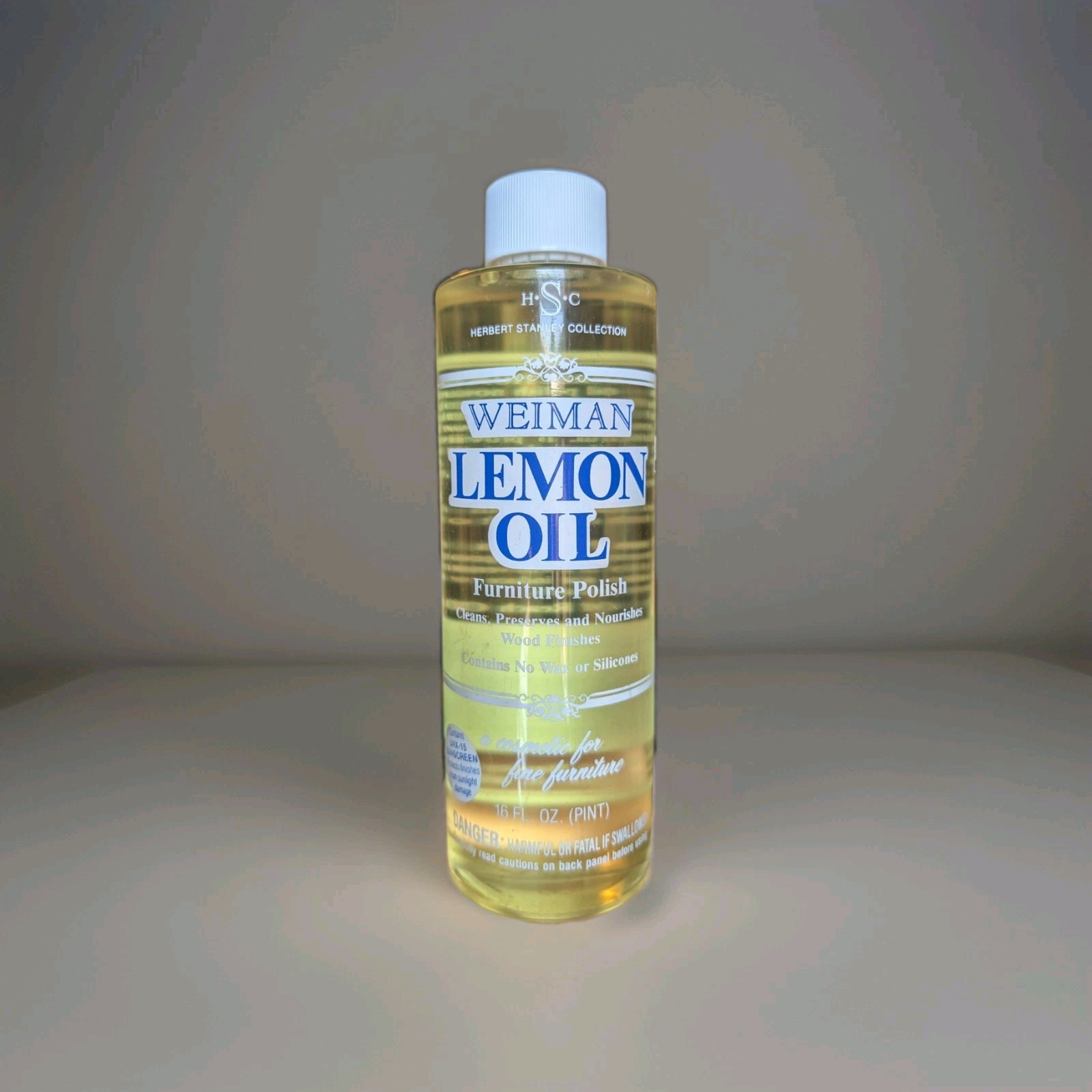 New (Full) Weiman Lemon Oil Furniture Polish 16 fl oz UVX- 15 Sun Protection