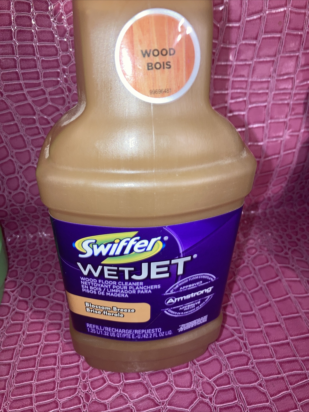 Swiffer Wet Jet 1-Hardwood Blossom Breeze & 1- Multi-Purpose Cleaner 1.25L Each
