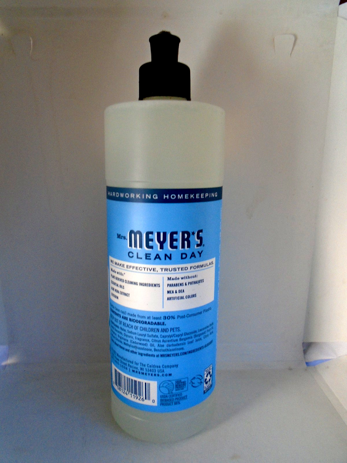 Mrs. Meyer’s Clean Day Dish Soap – Rain Water – 16 Fl Oz