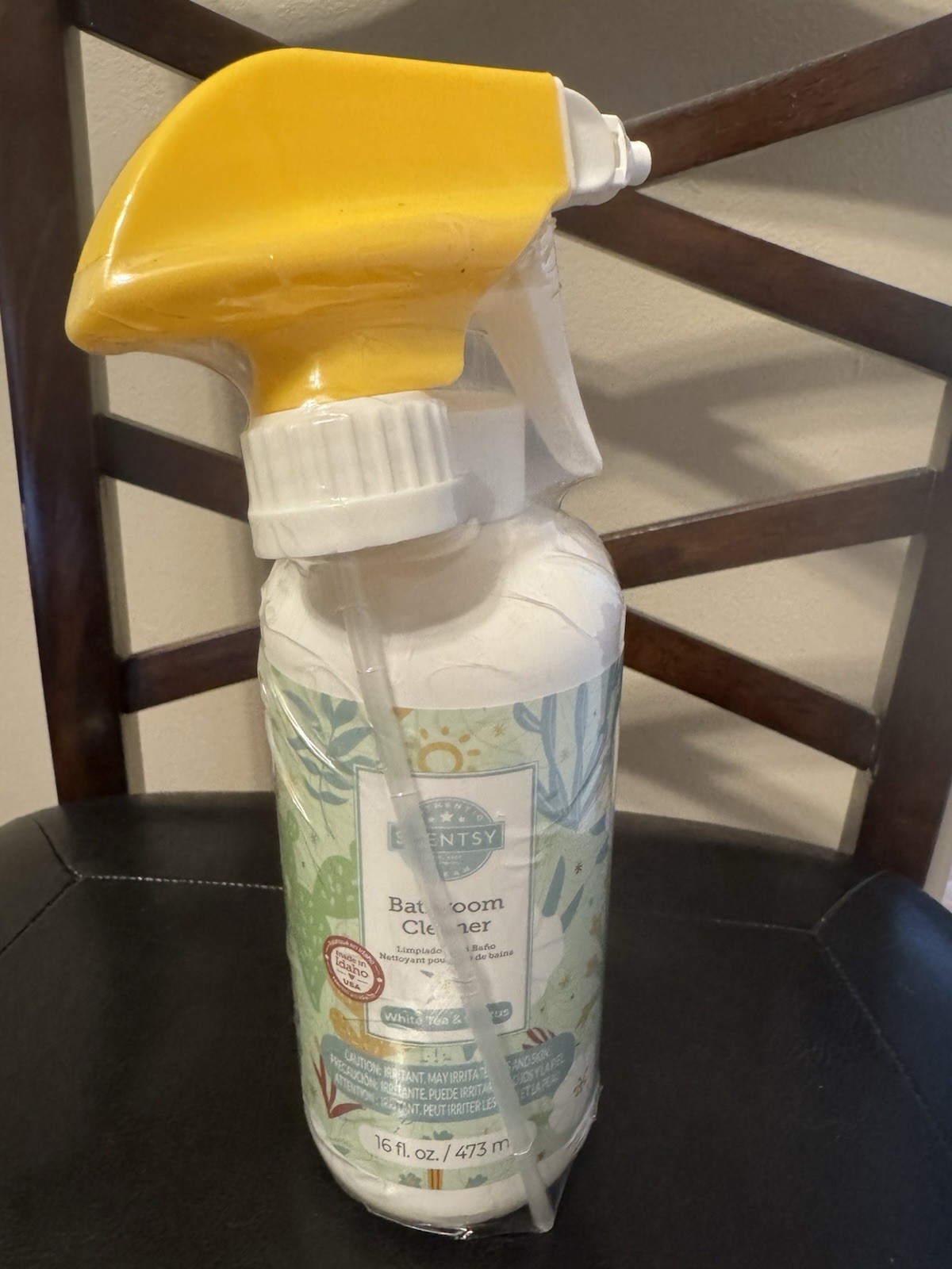 Scentsy Bathroom Cleaner Spray – White Tea & Cactus Scent 16 Oz. Sealed!