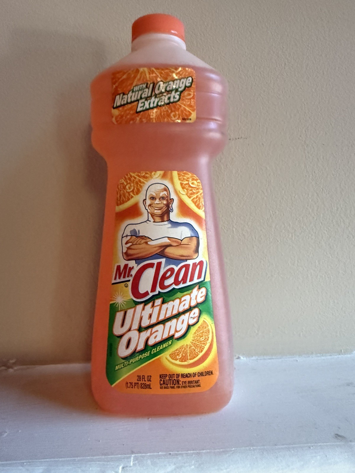 Mr.Clean Multi-Surfaces Ultimate Orange Multi-Purpose Cleaner 28 fl oz. Vintage