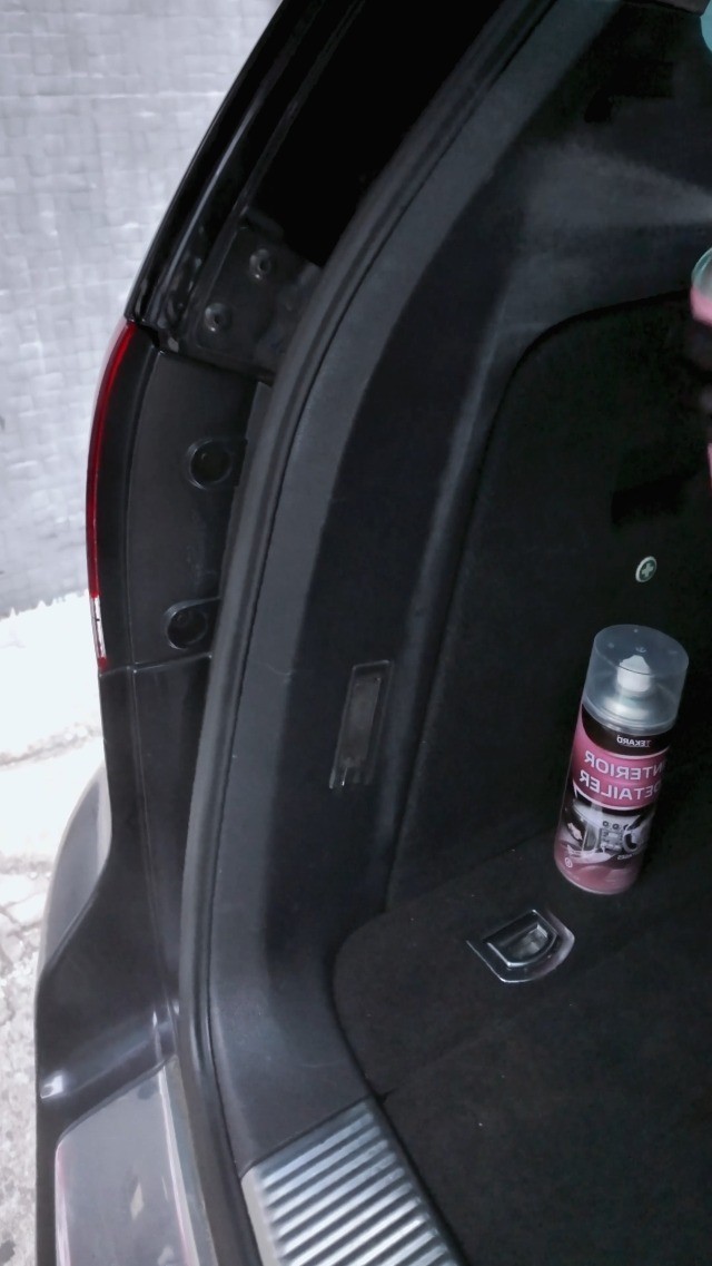 Large 15 oz Car Interior Cleaner & Detailer – Leather, Rubber, Plastic Safe, Whe