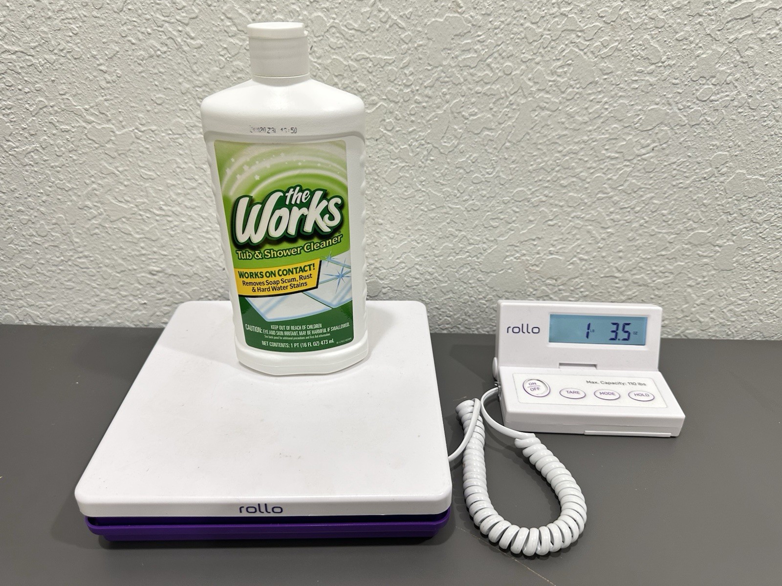 The Works Tub & Shower Cleaner 16 fl oz Hard Water Rust (Missing Seal Read)