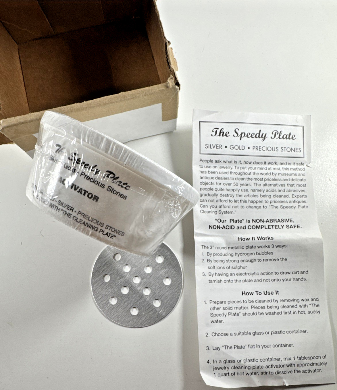 NEW OLD STOCK QVC The Speedy Plate w Activator &Instructions Tarnish Remover Pro