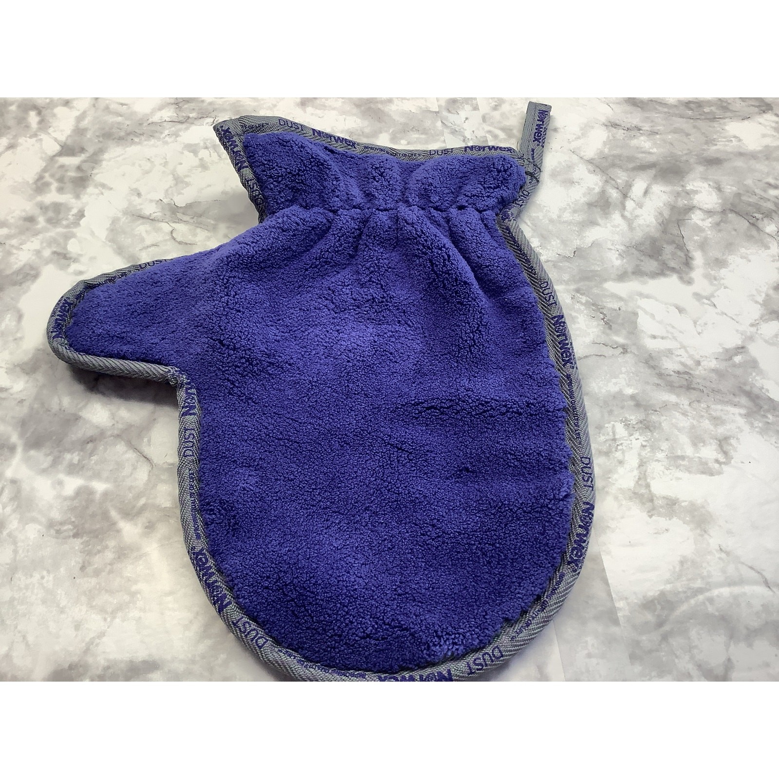 Norwex Limited Edition Navy Blue Dusting Mitt – NIP – Microfiber – BacLock