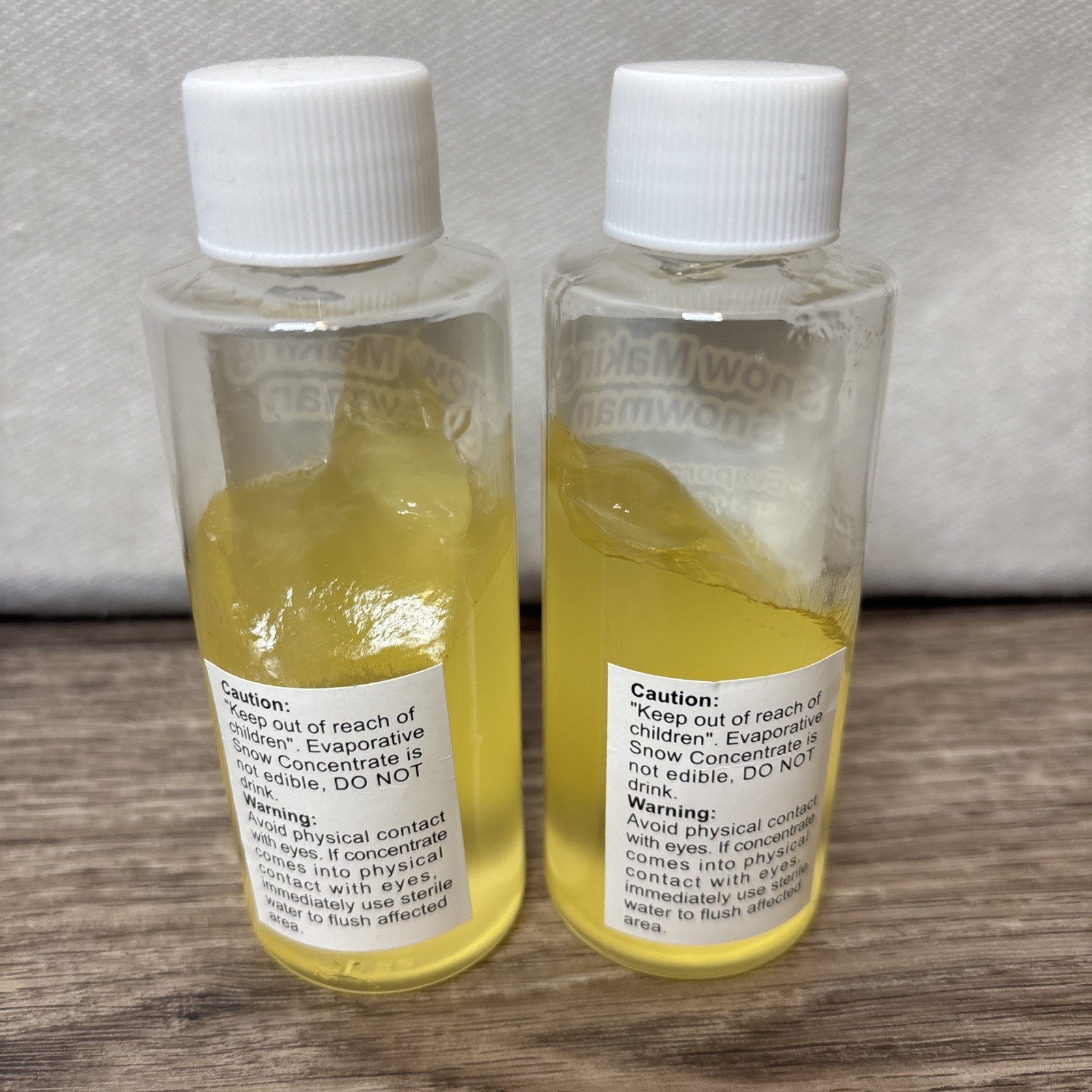 Snowman Snow Fluid SF-1C 4oz Lot Of 2 Thickened As-is Untested