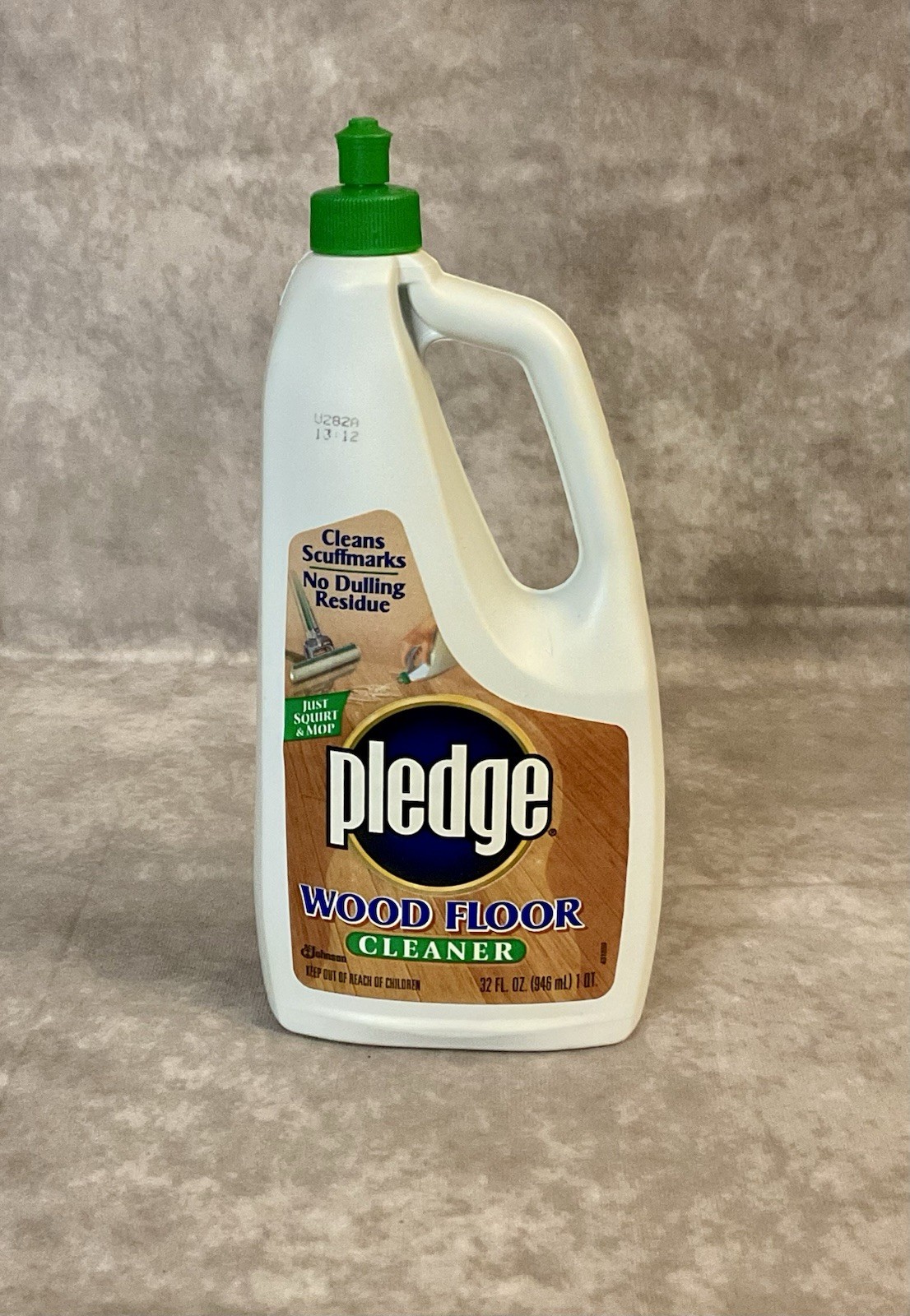 VINTAGE PLEDGE WOOD FLOOR CLEANER 32 FL OZ SC JOHNSON 1998