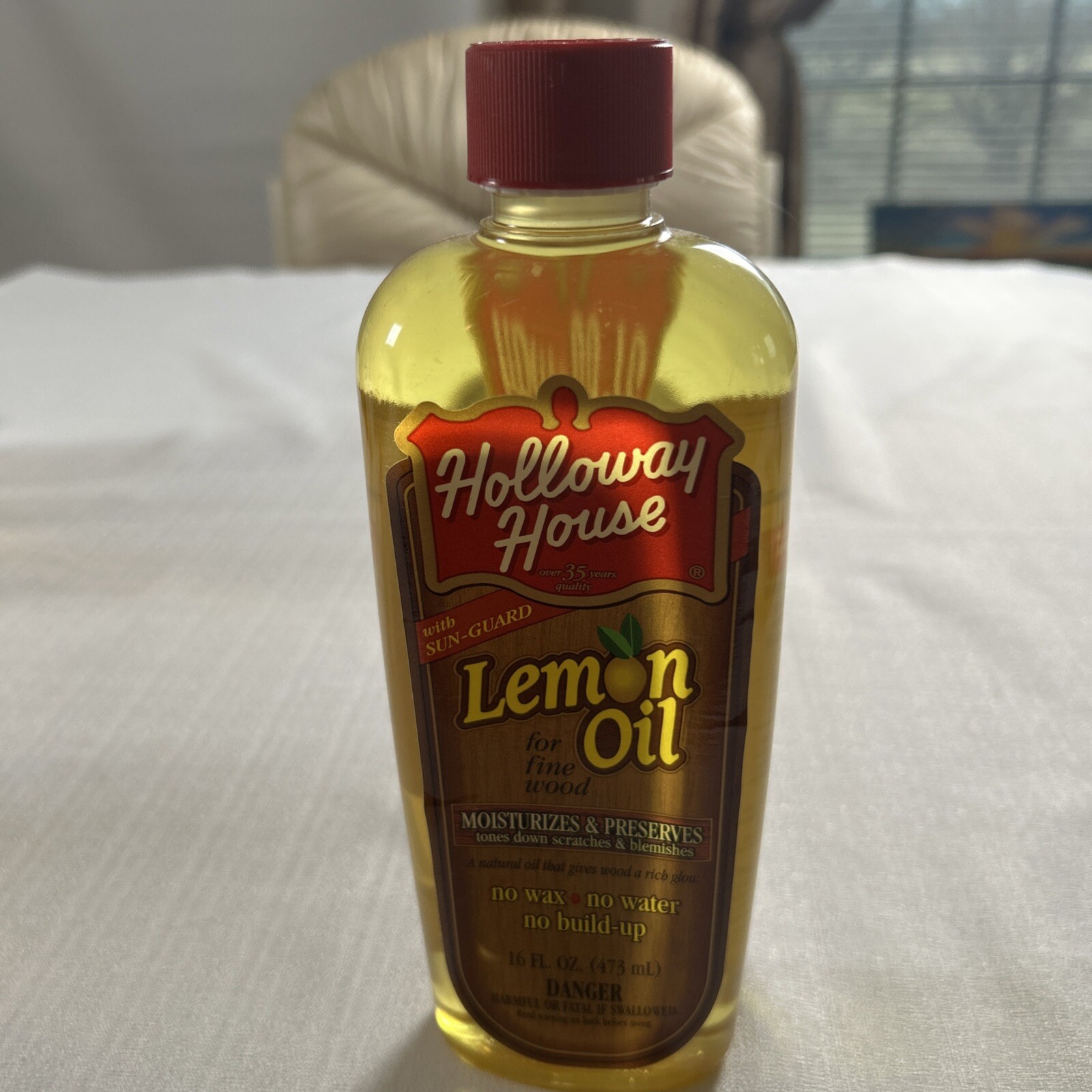 Holloway House Lemon Oil with Sun Guard for Fine Wood 16 Oz.