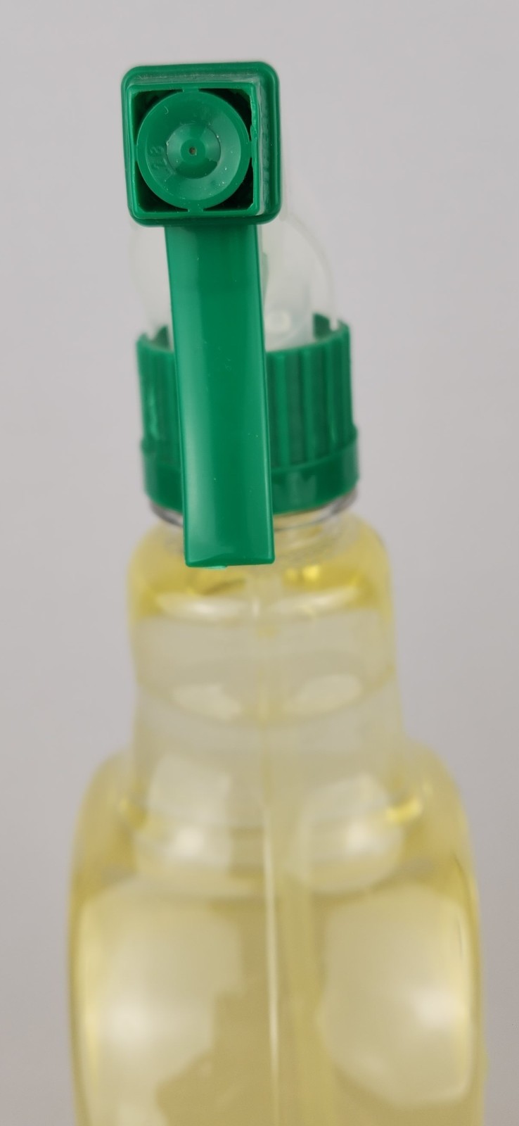 The Works Tub & Shower Cleaner Spray 32 Oz Soap Scum Rust Hard Water New HTF