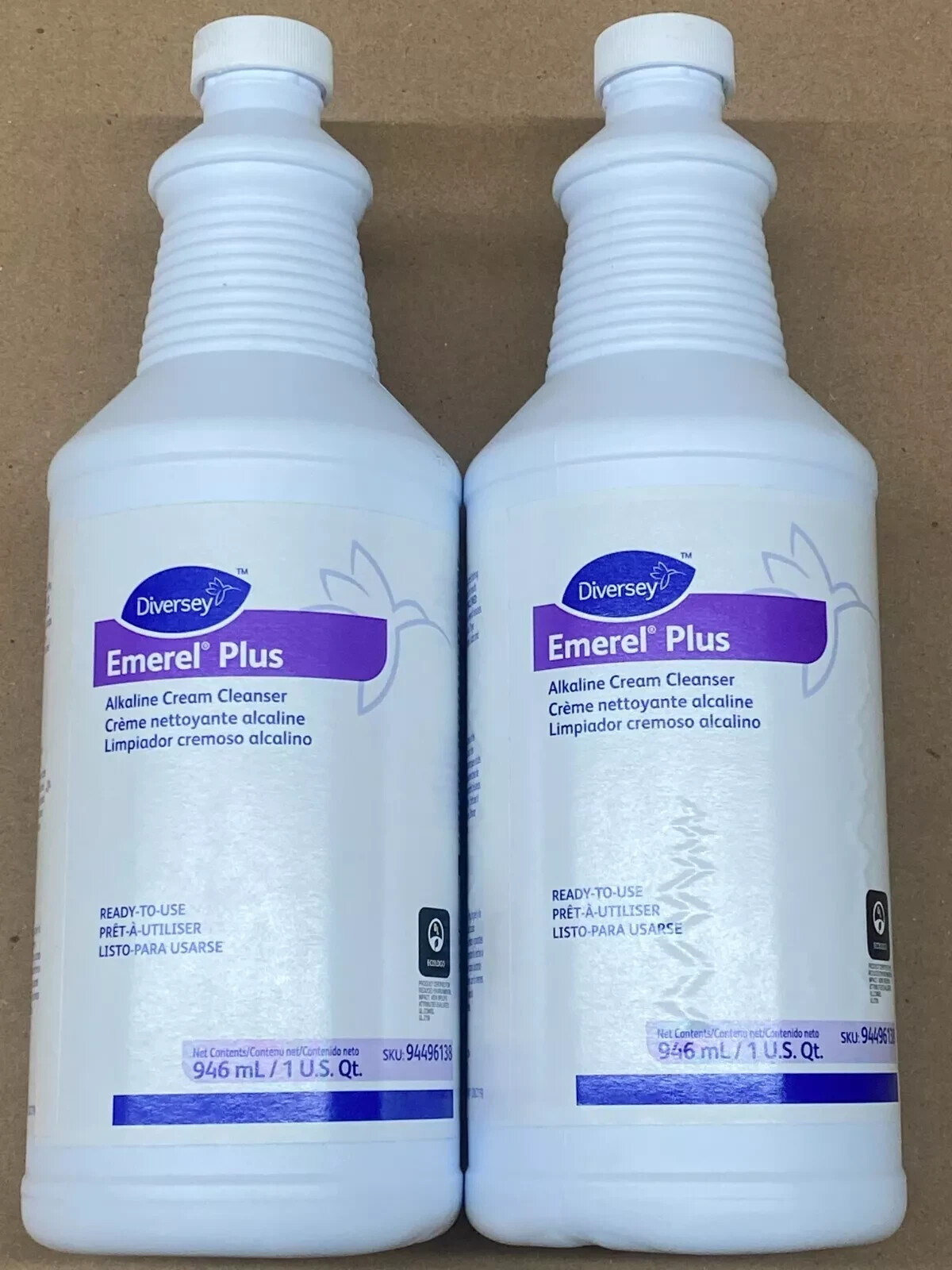 2 Diversey 94496138 Emerel Multi-surface Creme Cleanser – 32oz – 64oz total