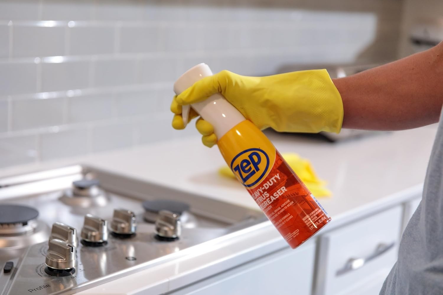 Zep Heavy Duty Citrus Degreaser and Cleaner Mist -16 fl oz ZUCIT20 – Removes Oil