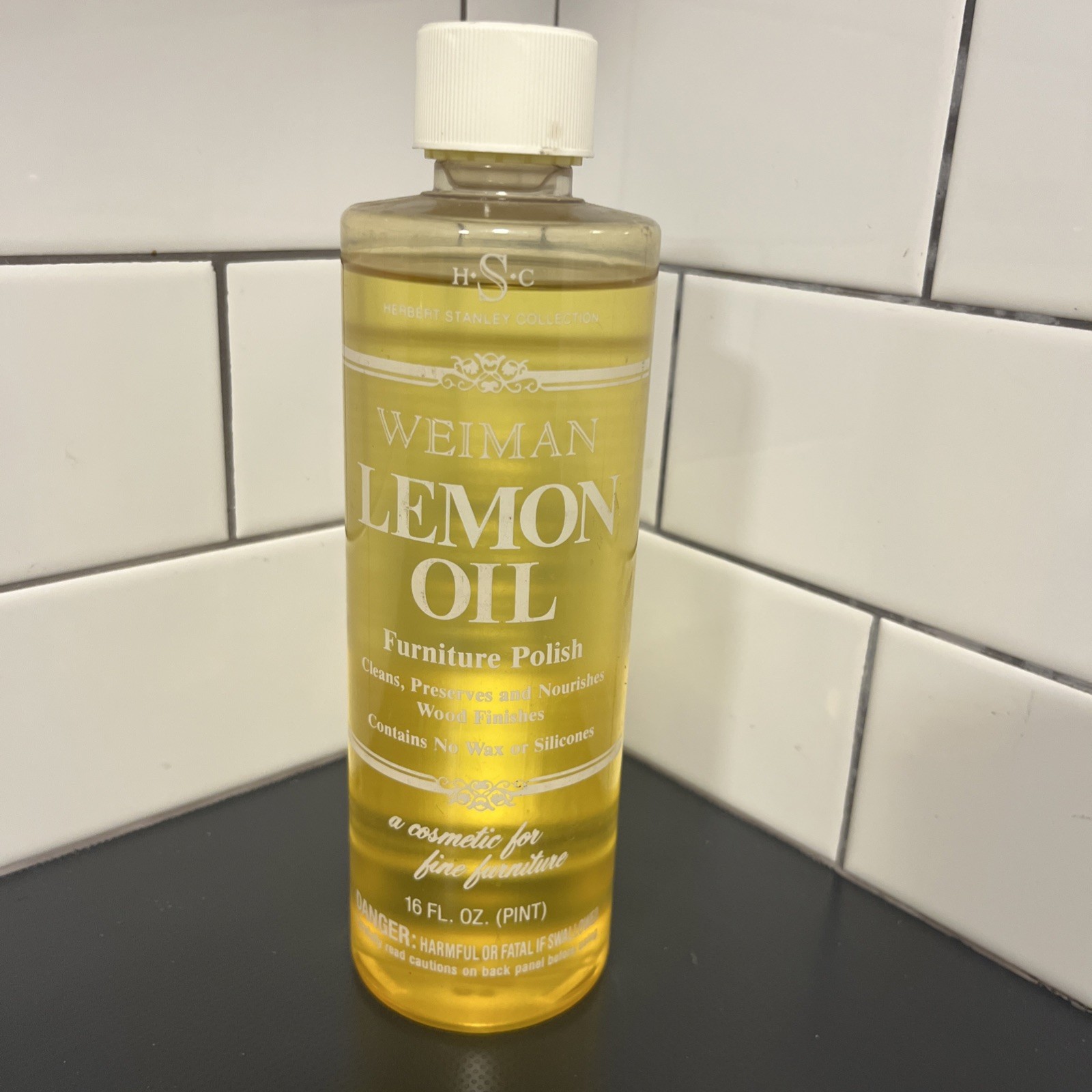 Weiman Lemon Oil Furniture Polish Wood 16 Oz Herbert Stanley 90% Remaining