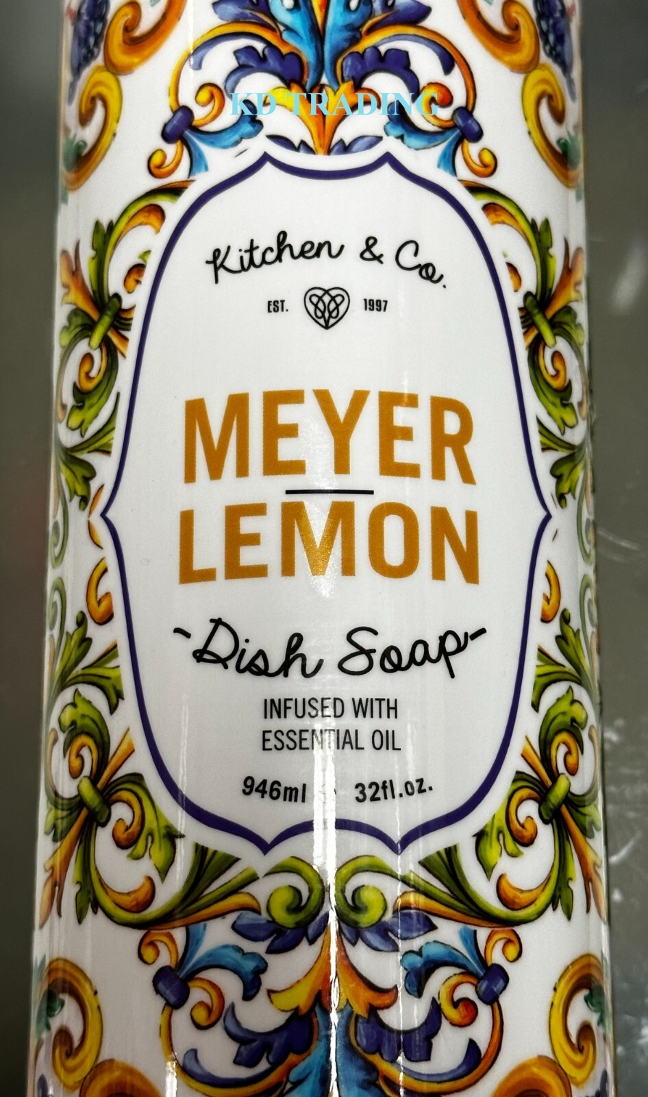 Kitchen & Co ~ MEYER LEMON Essential Oil DISH SOAP Wash 946ml MADE IN USA