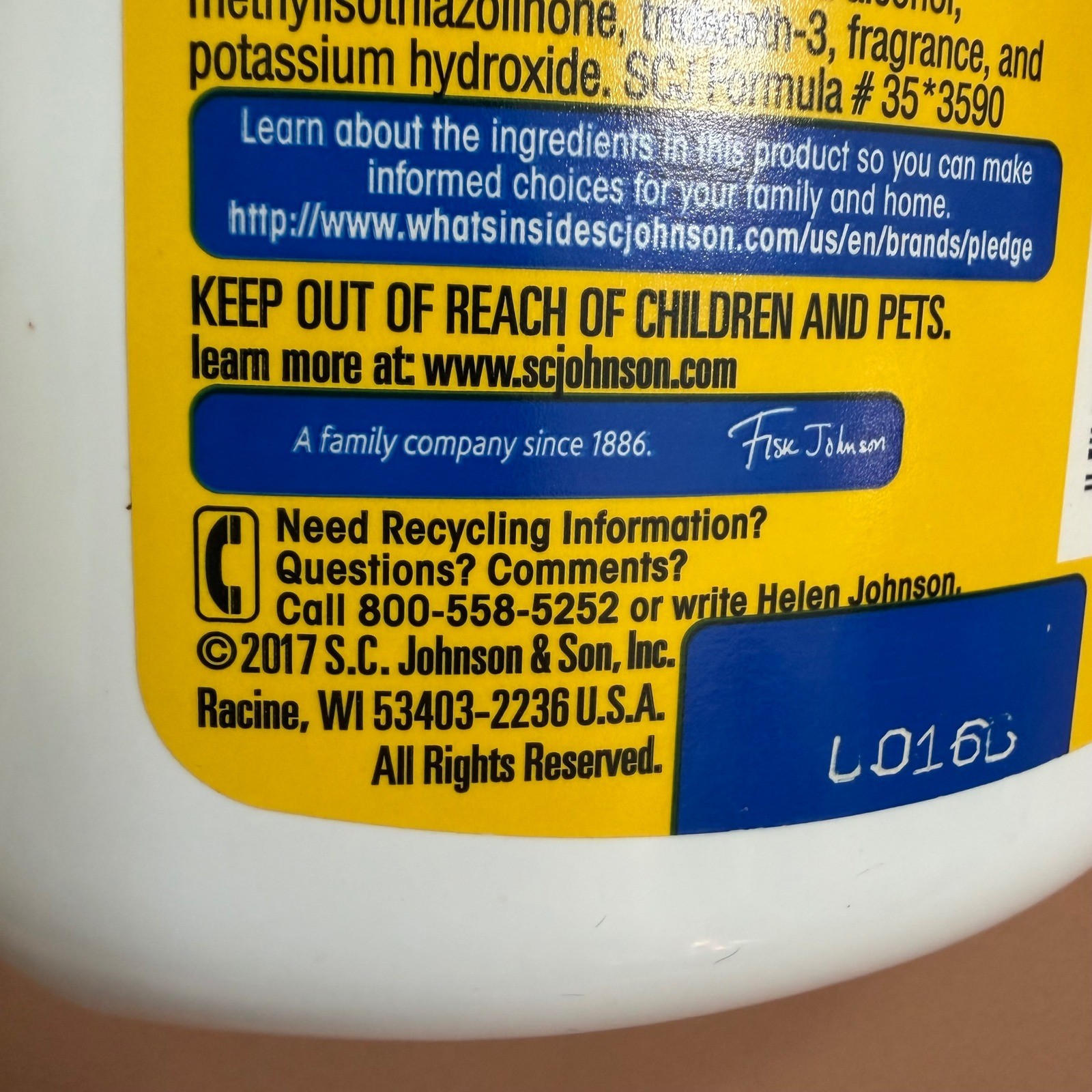 Pledge Gentle Wood Floor Cleaner Lemon Scent 27 fl oz Sealed Wood & Laminate