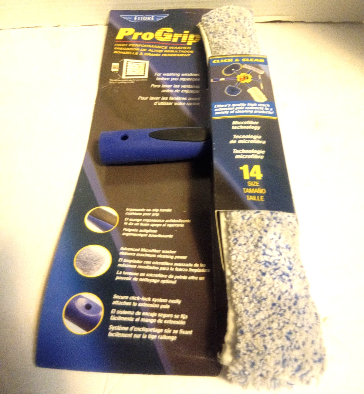 Ettore Pro Grip Window Washer Scrubber – 14″ With Plastic Handle Brand New