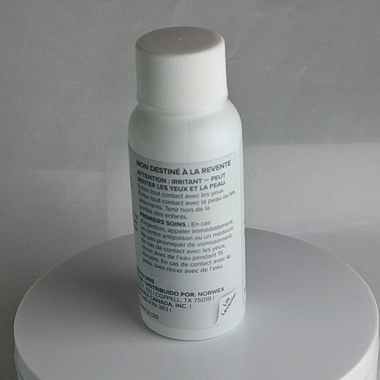 NEW Norwex Descaler 2oz Sample Size Travel Friendly Hard Water Stain Remover
