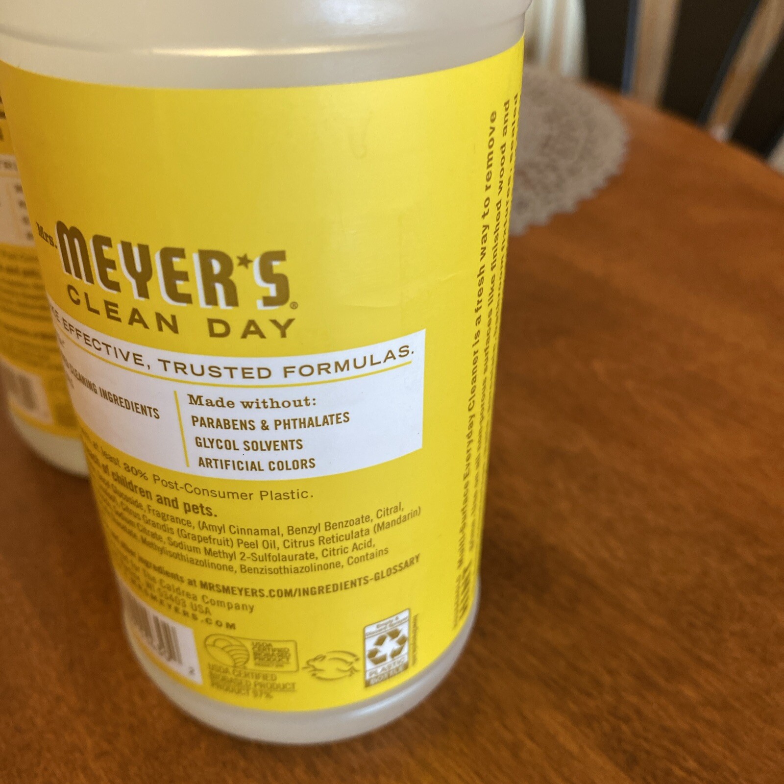 Mrs. Meyer’s Clean Day Multi-Surface Limited Edition Daisy Scent 16oz Lot Of 2