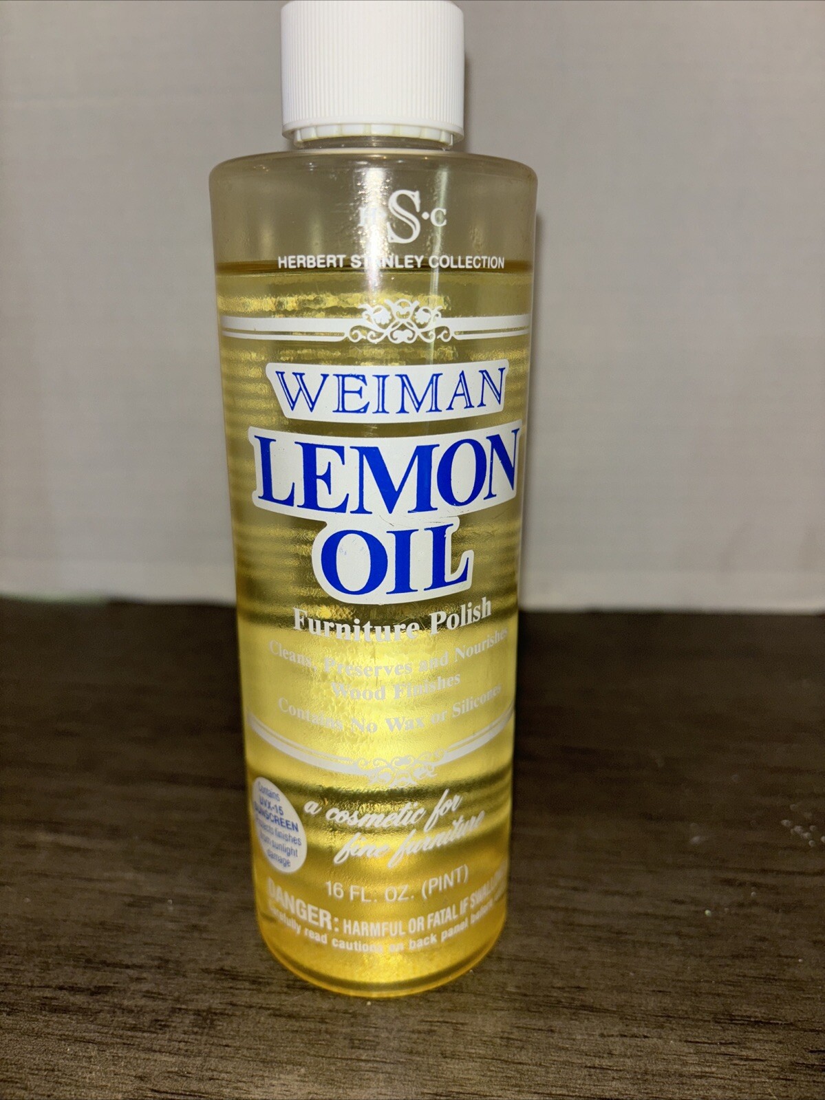 Vintage Weiman Natural Lemon Oil Furniture Polish With Sunscreen 16 oz 95% Full