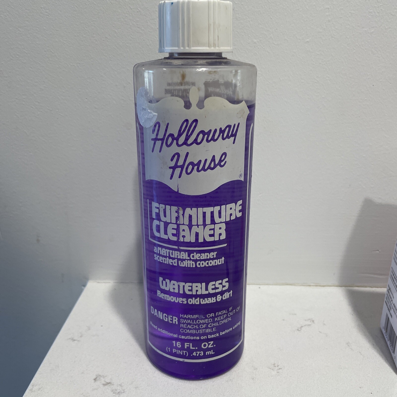 Vtg Purple HOLLOWAY HOUSE Furniture Wood Cleaner Coconut Scent Rare HTF 16 fl oz