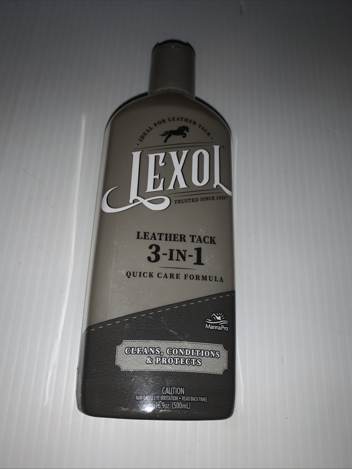 Lexol Leather Tack 3-in-1 Quick Care Formula Cleaner 16.9 Ounces, New and Sealed