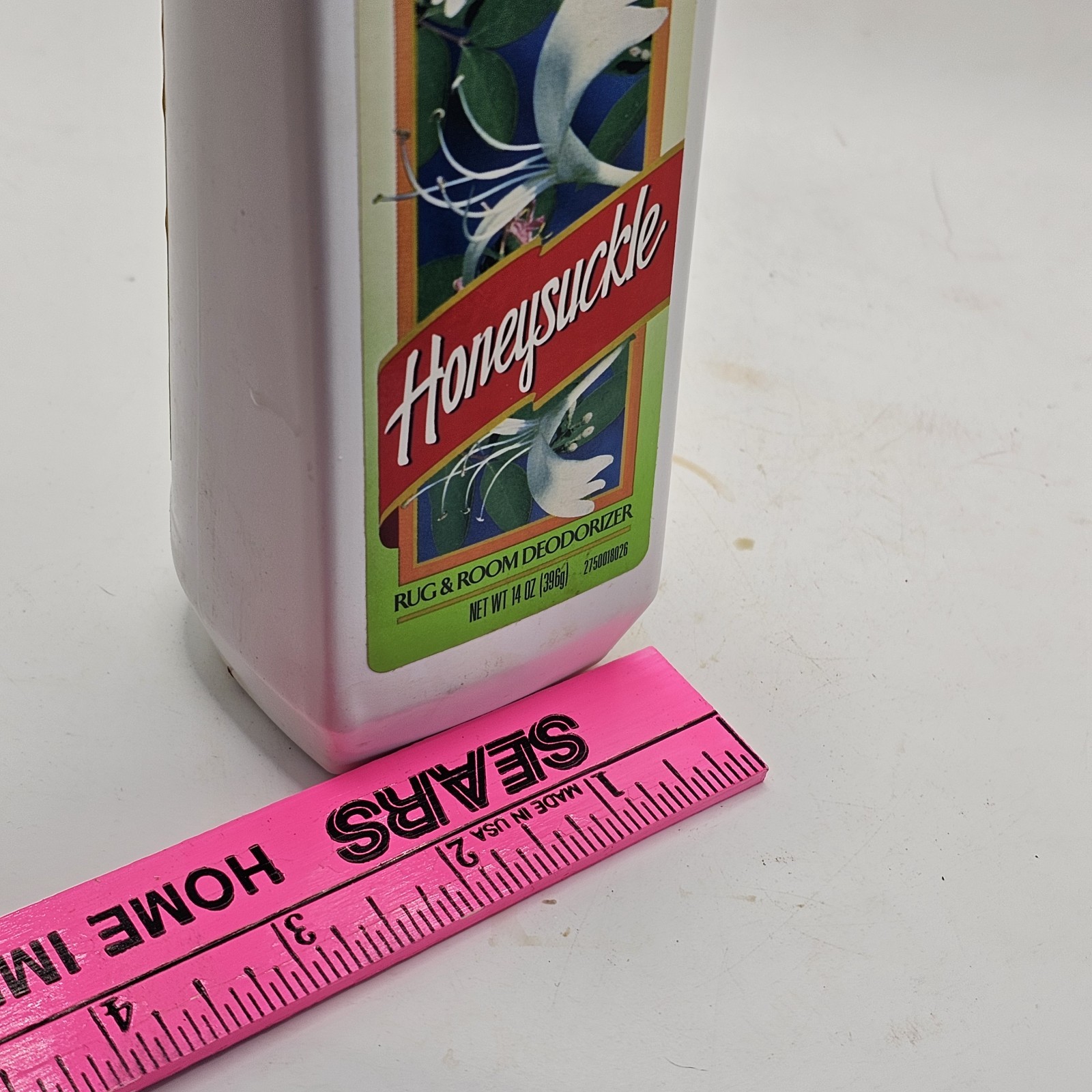 Carpet Fresh Rug Room Deodorizer Powder Honeysuckle Vtg 1996 14 oz Prop