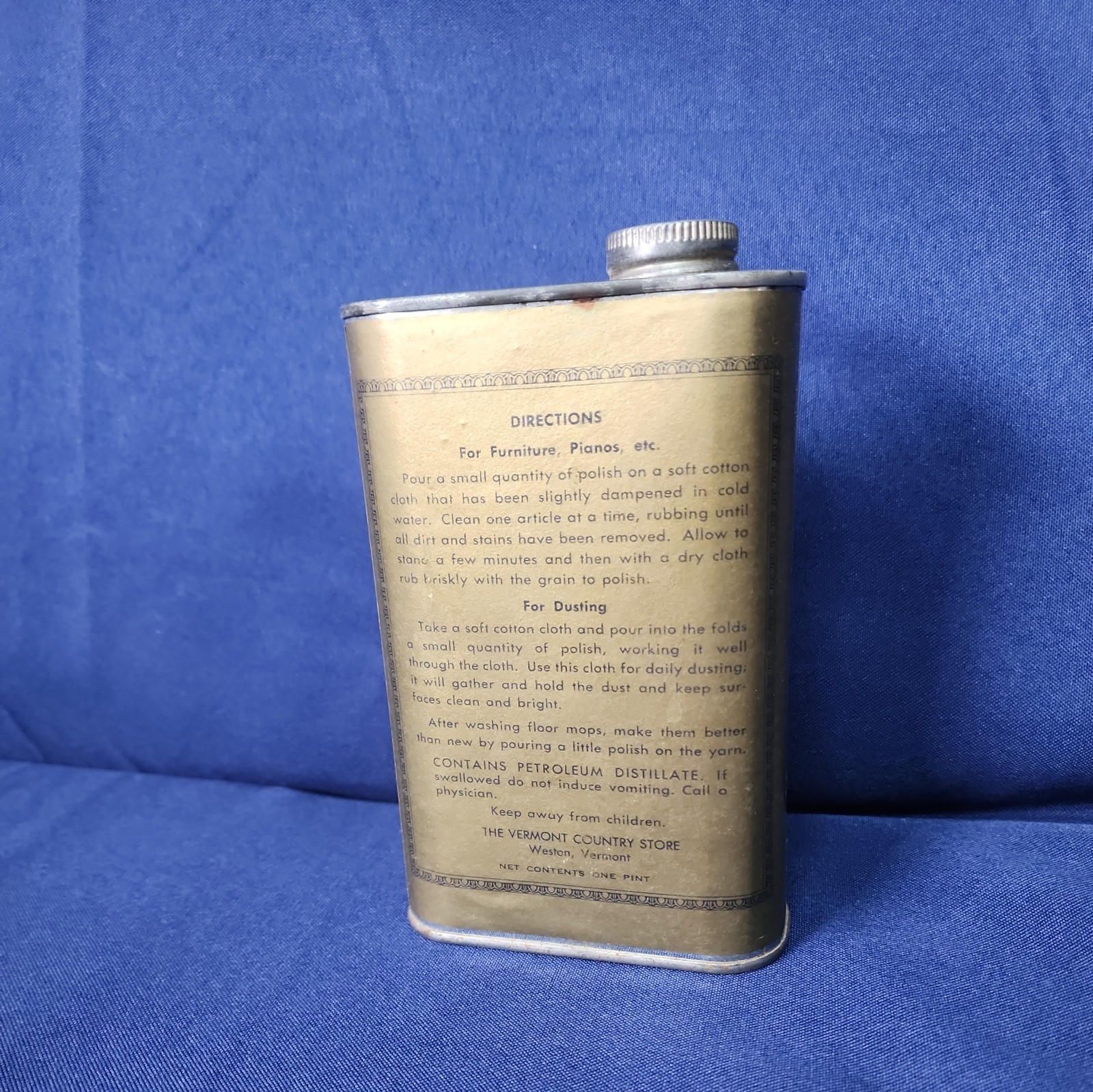 The Vermont Country Store Lemon Oil Polish Cleans Renews Wood Surfaces 16 fl oz