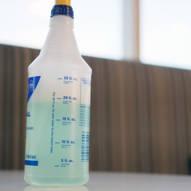 Zep Professional 32oz Spray Bottle Heavy Duty Ergonomic Trigger