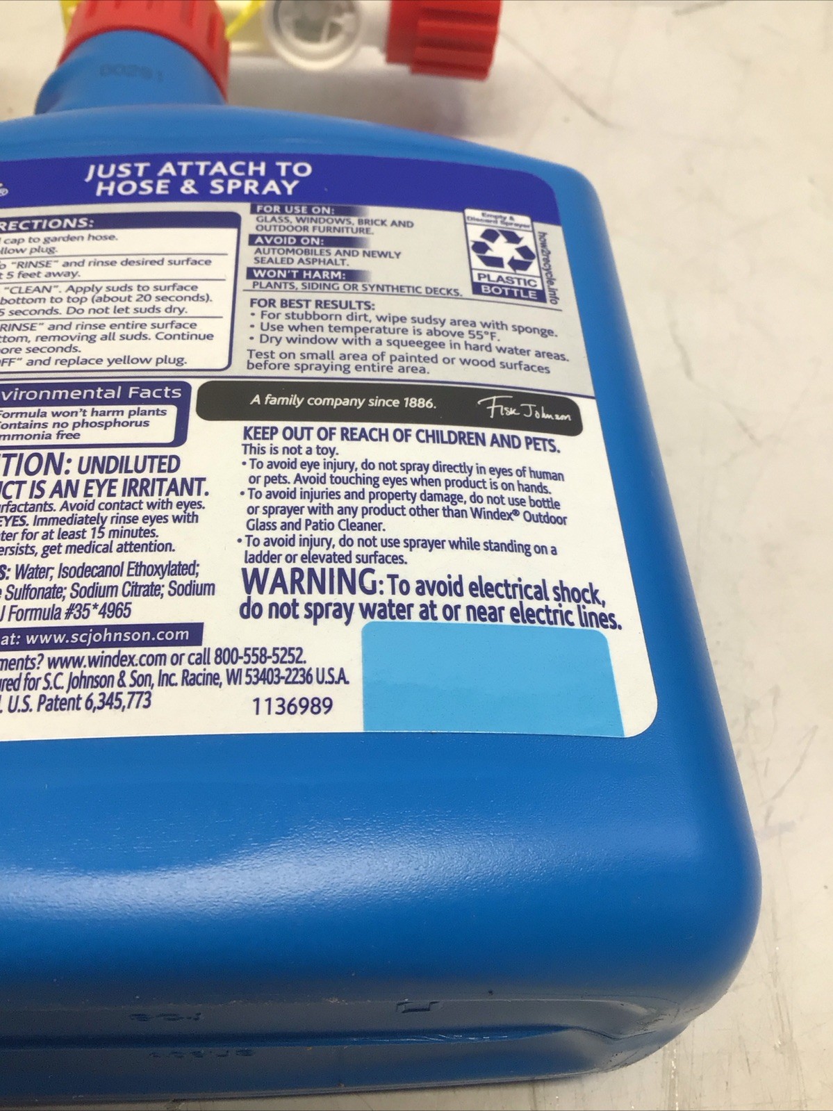 Windex Outdoor Glass Cleaner with Hose Attachment 32oz Ea Sparkling Windows 2x
