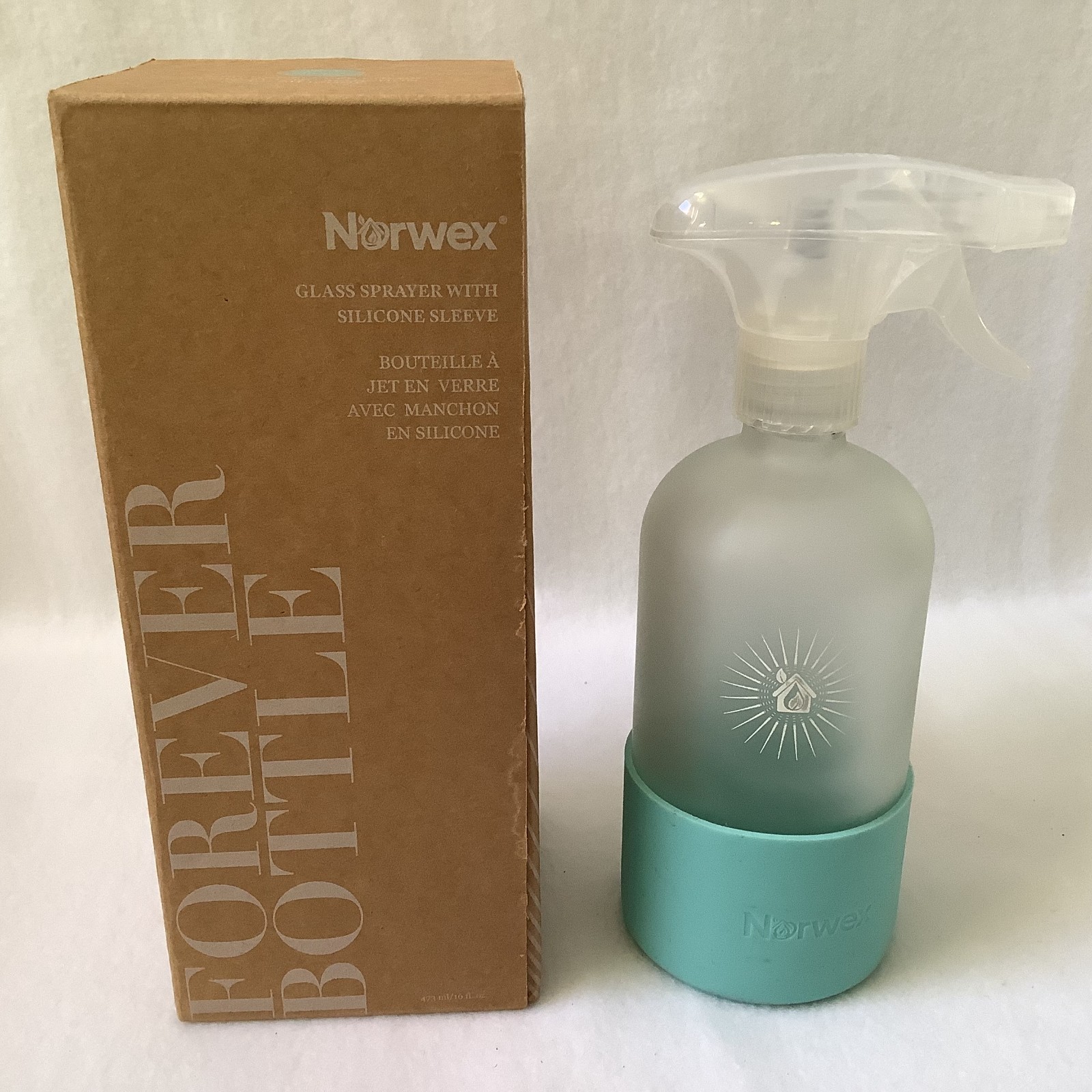 NORWEX FOREVER GLASS BOTTLE SPRAYER- SEA MIST SLEEVE-NEW IN BOX