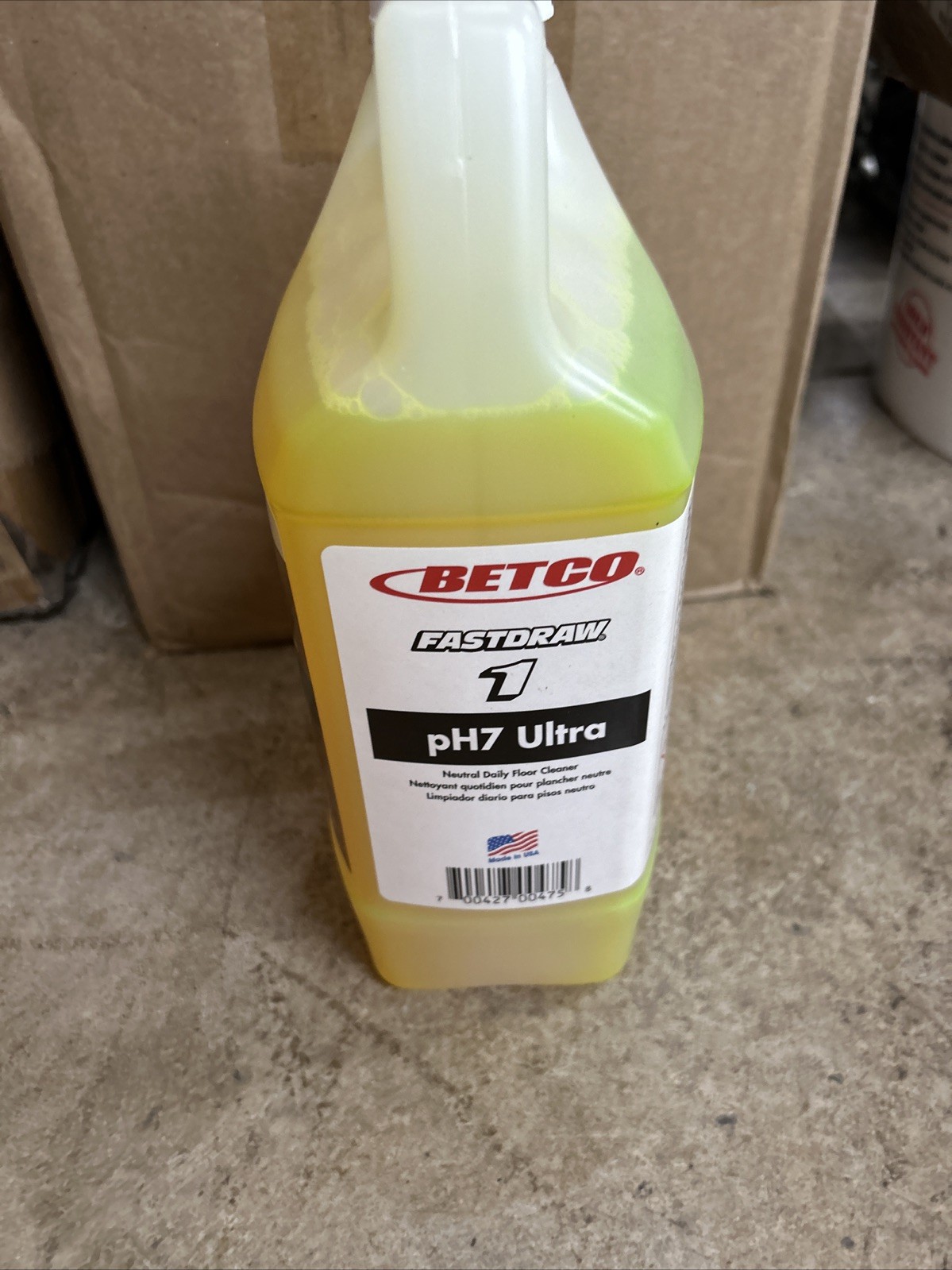 Betco ph7 Ultra floor cleaner. 2L bottle, FAST FREE SHIPPING