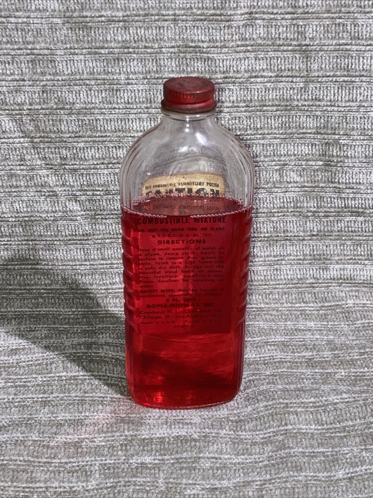 Vintage Old English Red Oil Furniture Polish 8oz Glass Bottle Metal Cap 80% Full