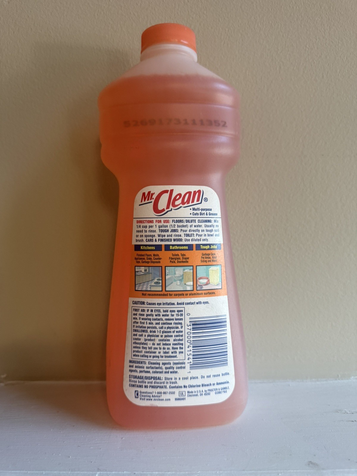Mr.Clean Multi-Surfaces Ultimate Orange Multi-Purpose Cleaner 28 fl oz. Vintage