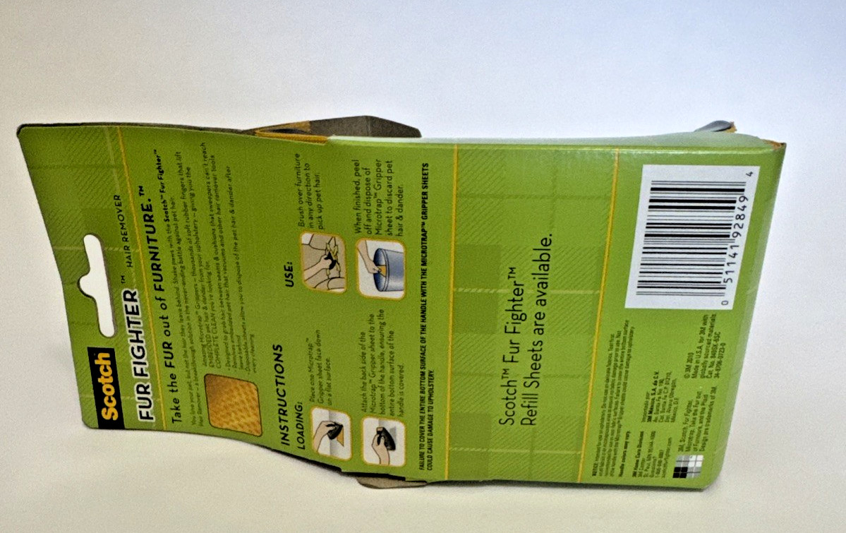 Scotch Fur Fighter Pet Dog Cat Hair Remover Handle 6 Refill Sheets Damaged Box