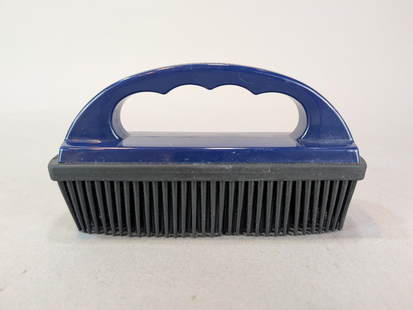 Norwex Rubber Brush Cleaning Scrub Furniture Pet Hair 357010 Blue Ergonomic